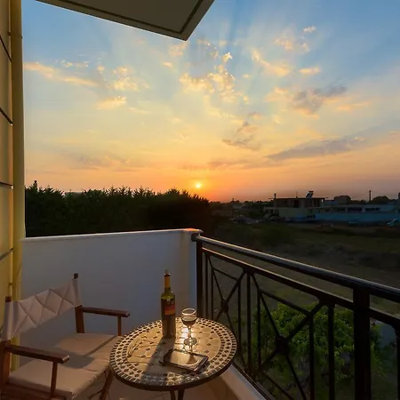 Sunny Breeze Deluxe Villa Near Beach, Private Pool Villa *