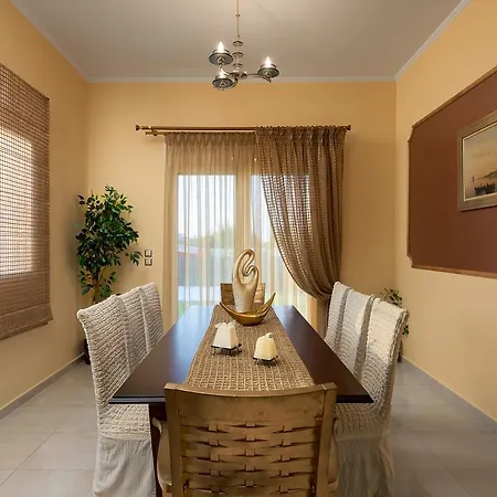 Sunny Breeze Deluxe Near Beach, Private Pool * Kremastí